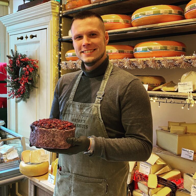 321509024 901206224216817 3245773114646315126 n 768x768